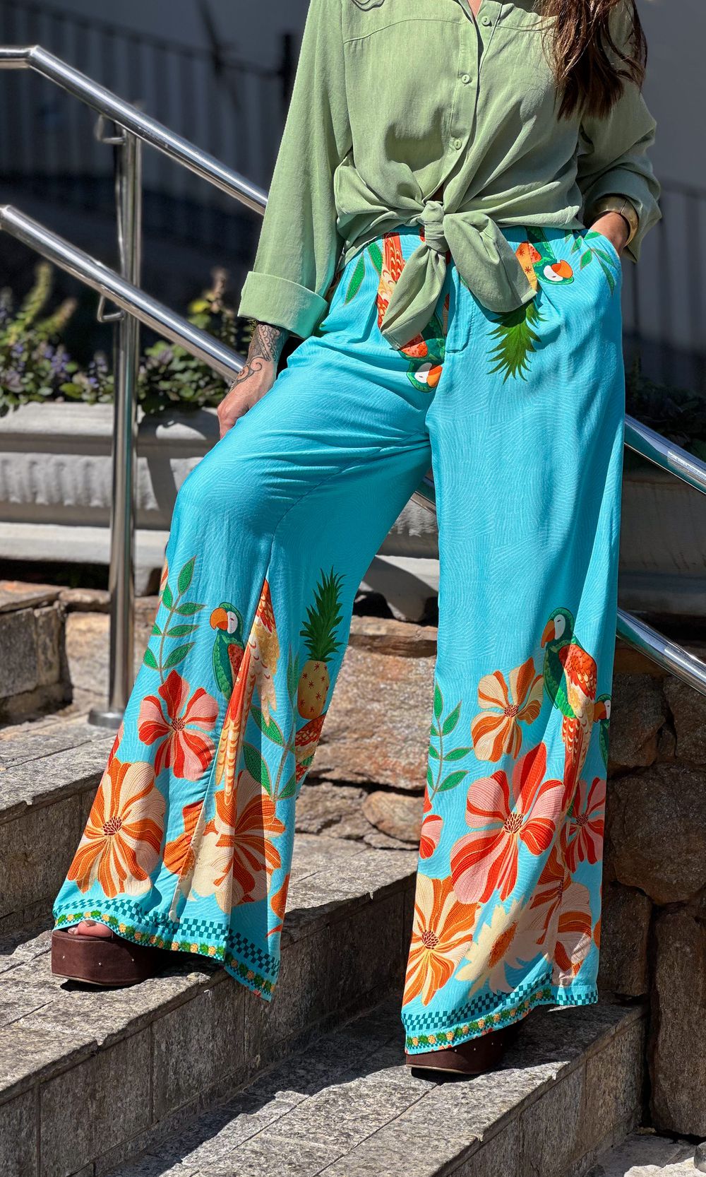 Calça Pantalona Estampa Tropical - Azul Água - Jack Modas, Moda Feminina e Acessórios 