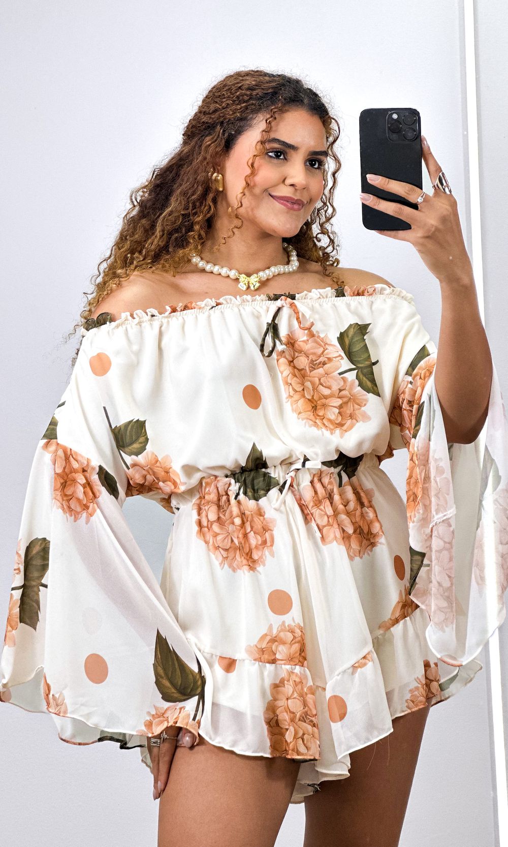 Macaquinho Chiffon Ombro a Ombro Floral - Bege - Jack Modas, Moda Feminina e Acessórios 
