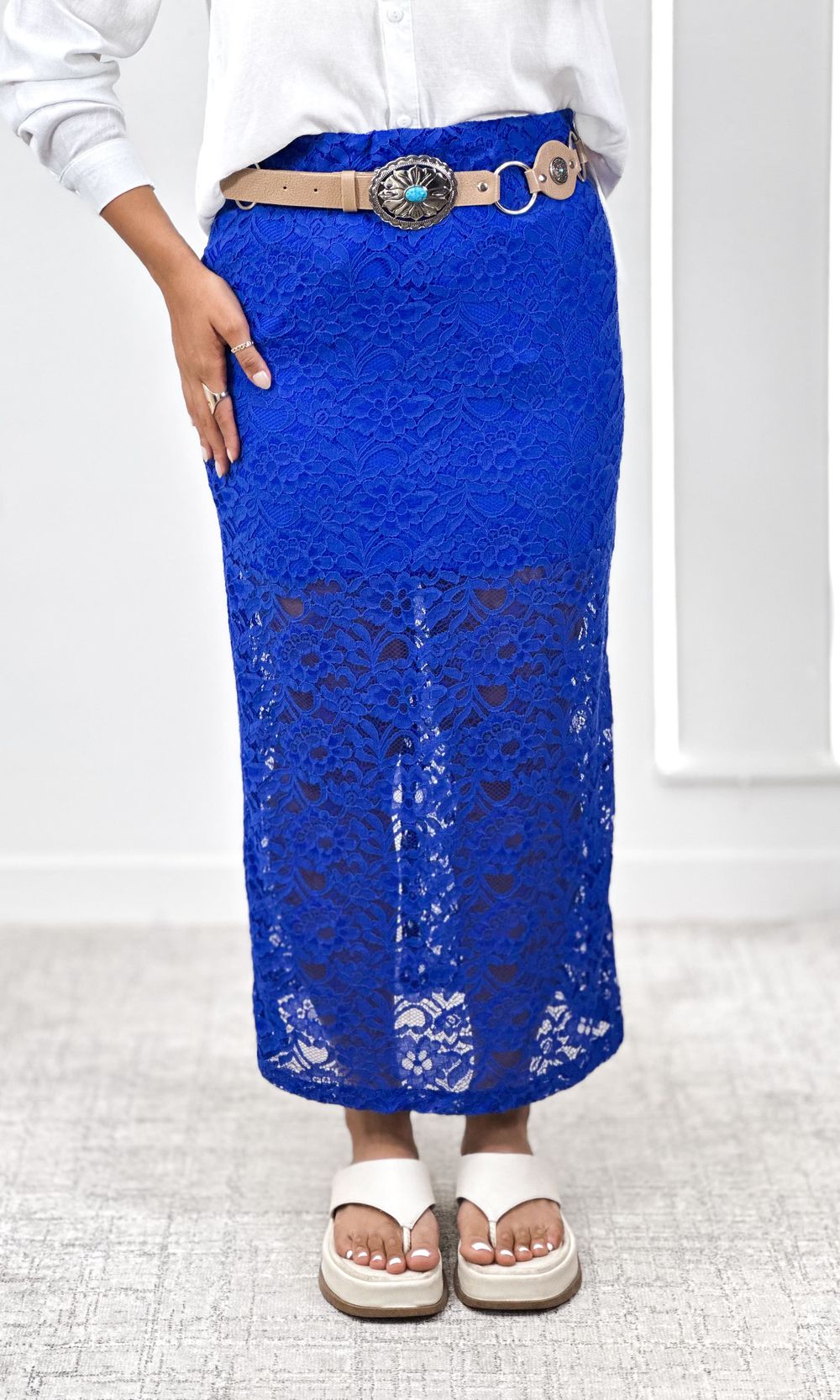 Saia Midi com Renda Floral e Elástico - Azul Bic - Jack Modas, Moda Feminina e Acessórios 