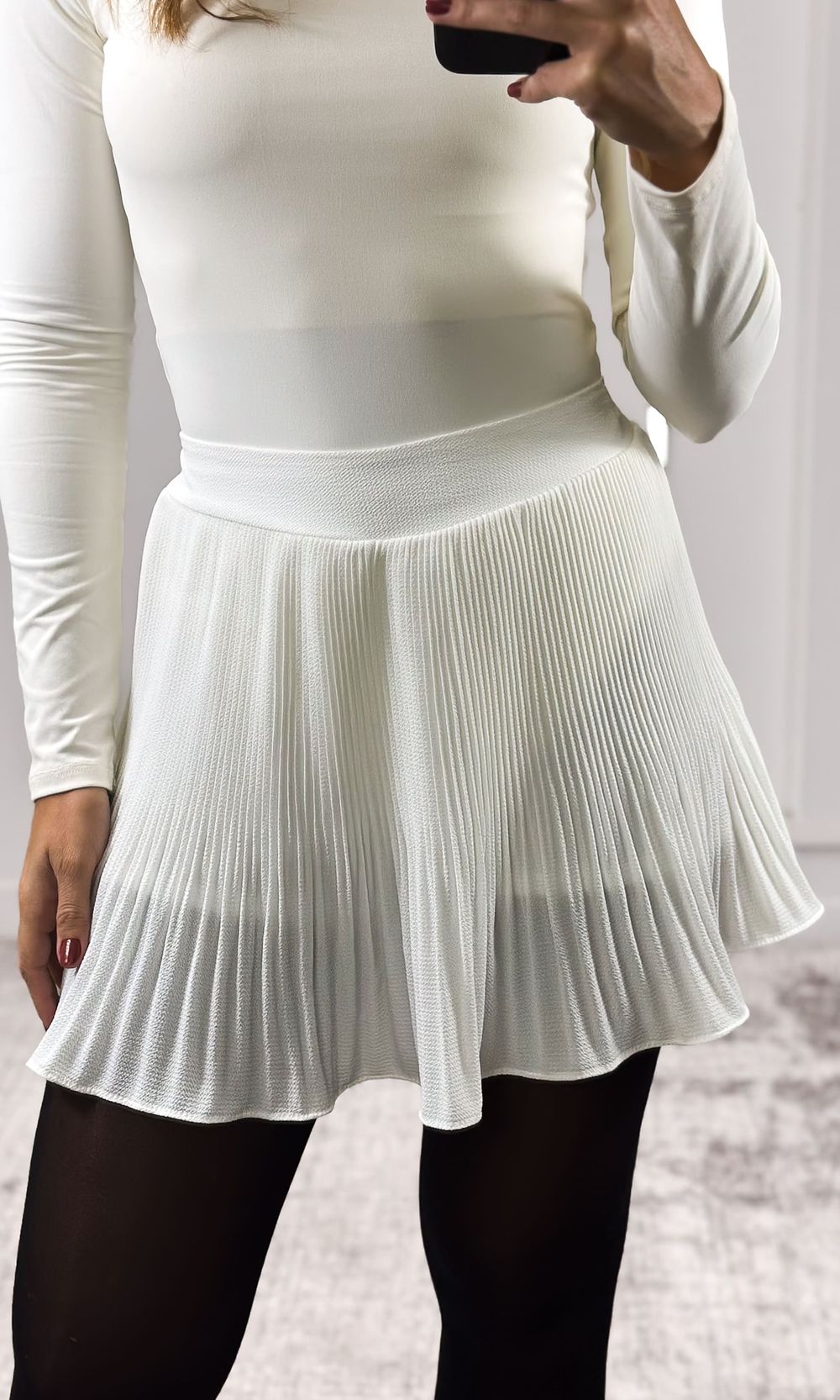 Saia Curta Plissada - Branco - Jack Modas, Moda Feminina e Acessórios 