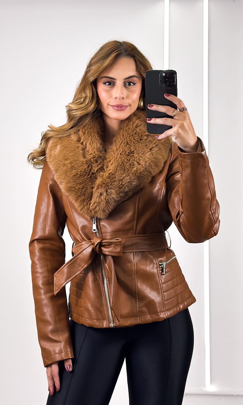 Jaqueta Courino Gola Pelos - Caramelo - Jack Modas, Moda Feminina e Acessórios 