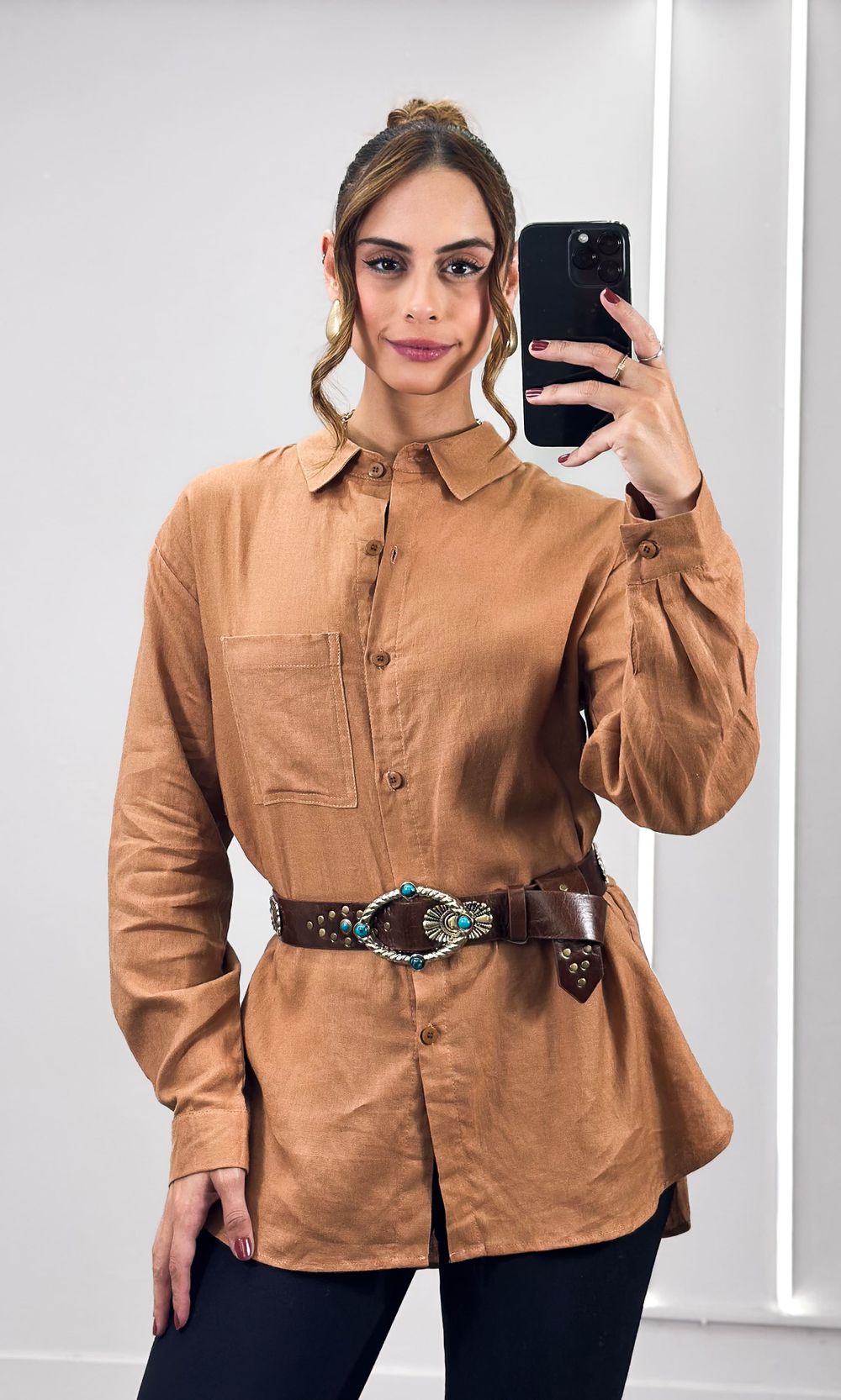 Camisa Linho Alongada com Bolso - Caramelo