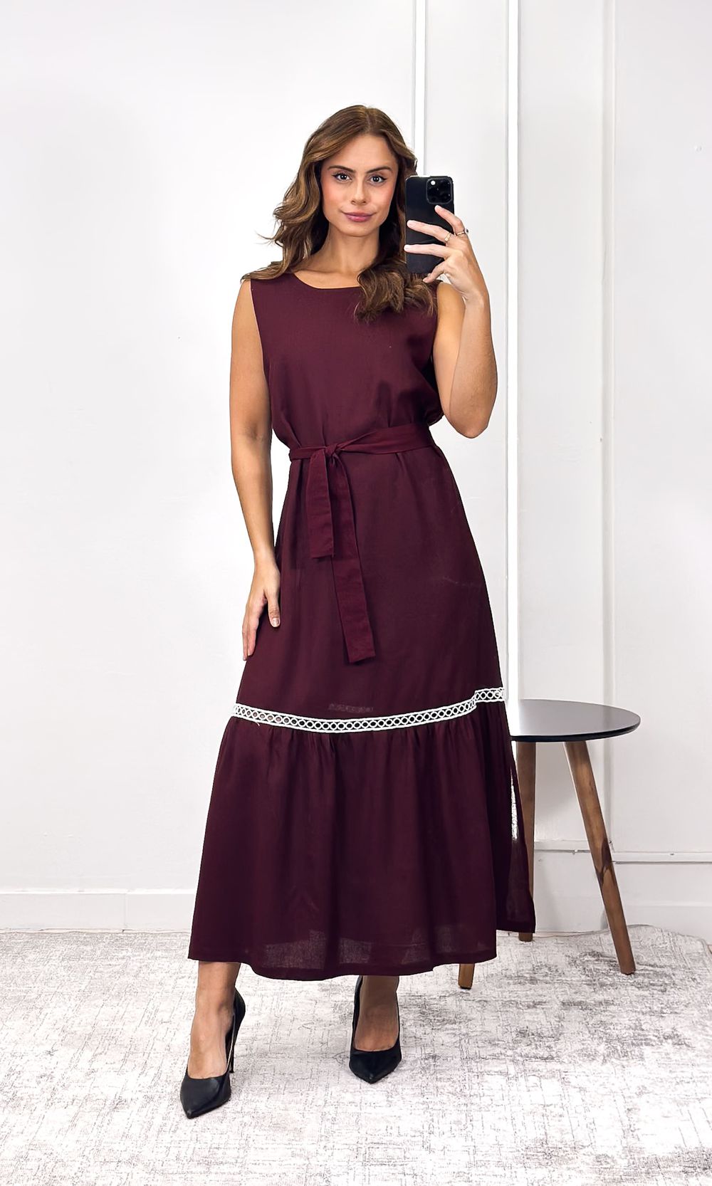 Vestido Linho Cavado com Guipir - Bordô - Jack Modas, Moda Feminina e Acessórios 