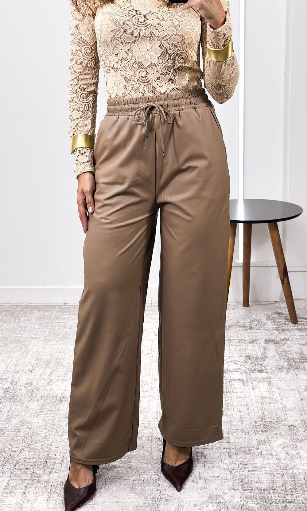 Calça Courino Reta - Chocolate - Jack Modas, Moda Feminina e Acessórios 
