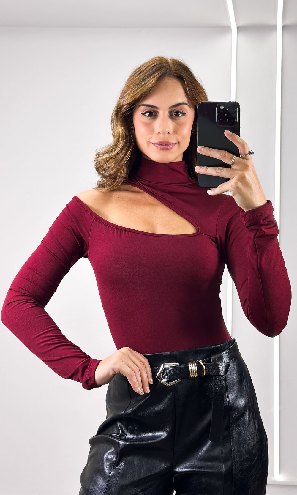 Body Poliamida Assimétrico Gola - Bordô - Jack Modas, Moda Feminina e Acessórios 