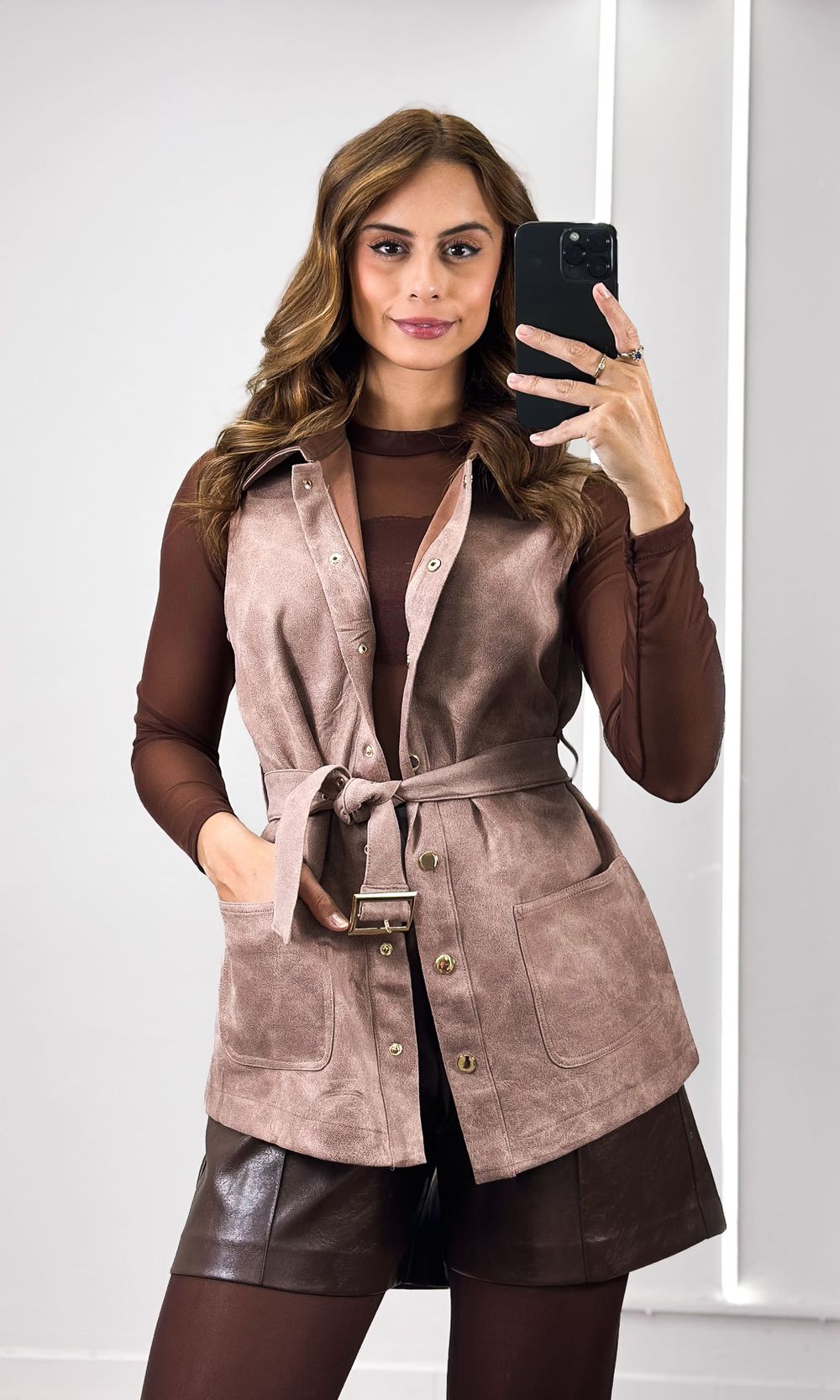 Colete Alongado Suede com Cinto - Rosê Gold - Jack Modas, Moda Feminina e Acessórios 