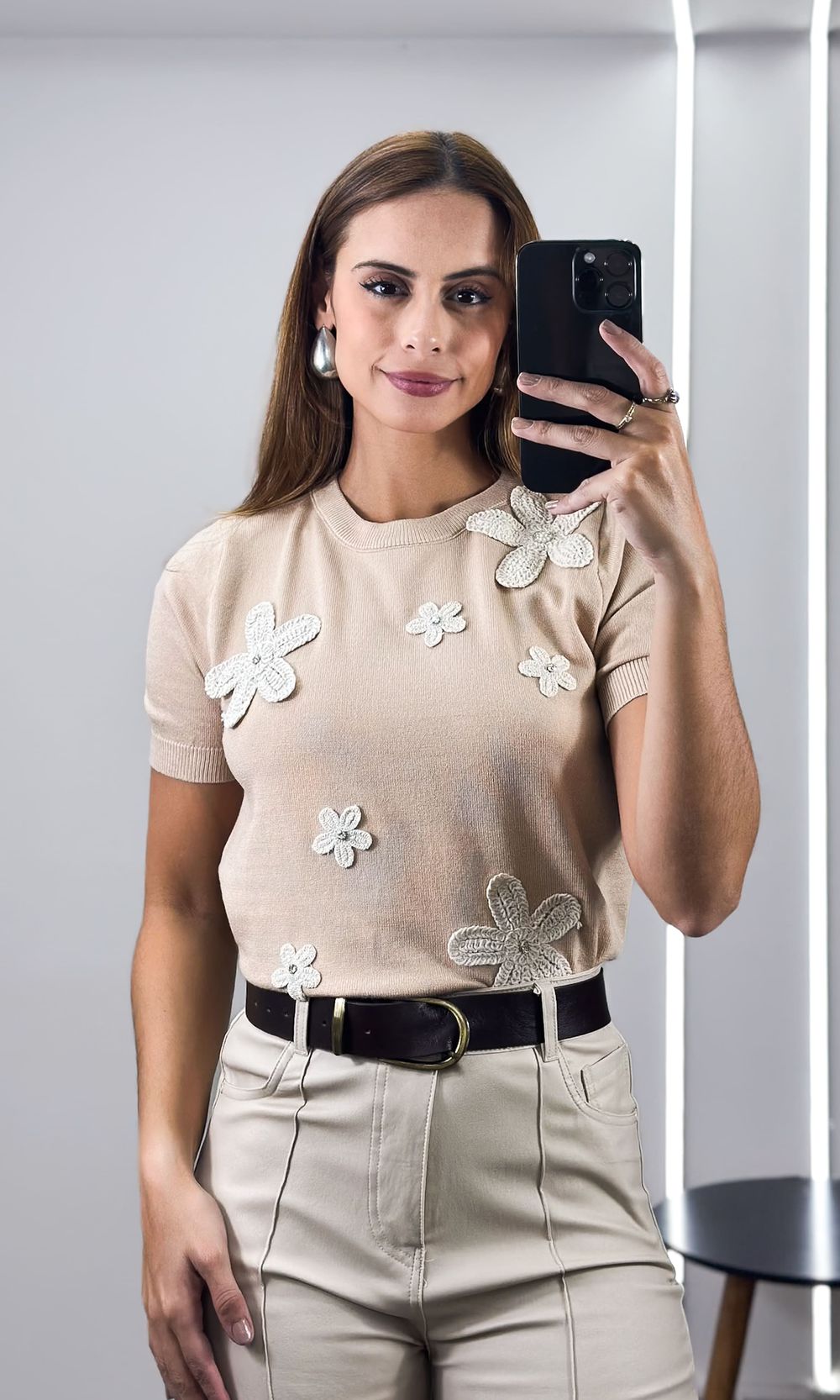 Blusa Tricô Modal Flores Crochê - Bege - Jack Modas, Moda Feminina e Acessórios 