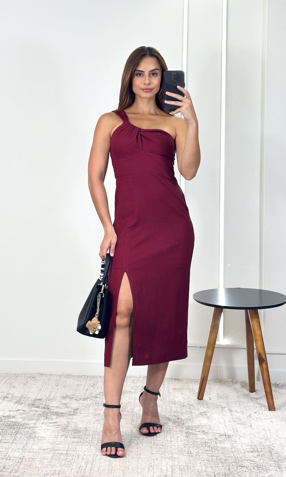 Vestido Midi Linho Um Ombro Só - Vinho - Jack Modas, Moda Feminina e Acessórios 