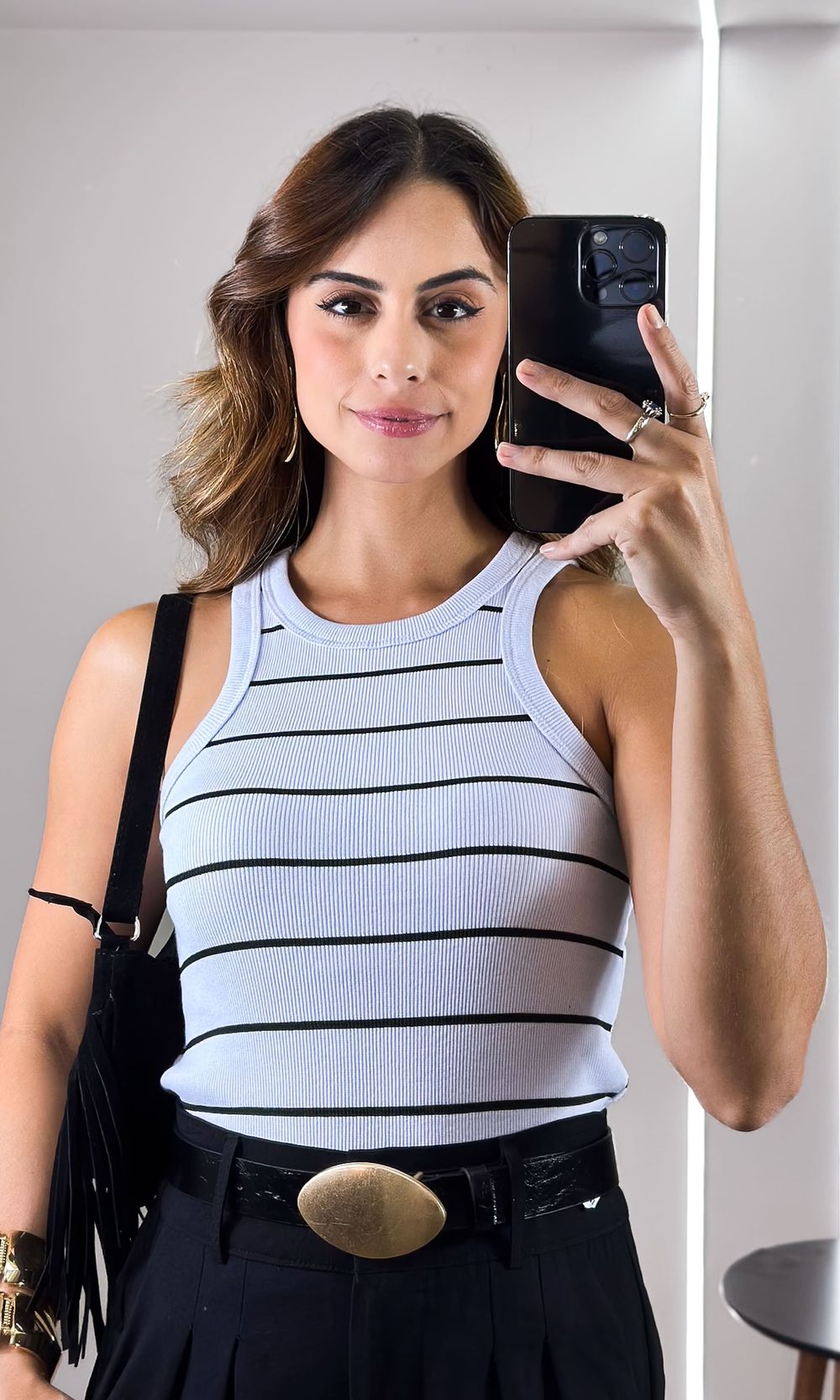 Regata Canelada Cavada Listra Fina - Branco/Preto - Jack Modas, Moda Feminina e Acessórios 