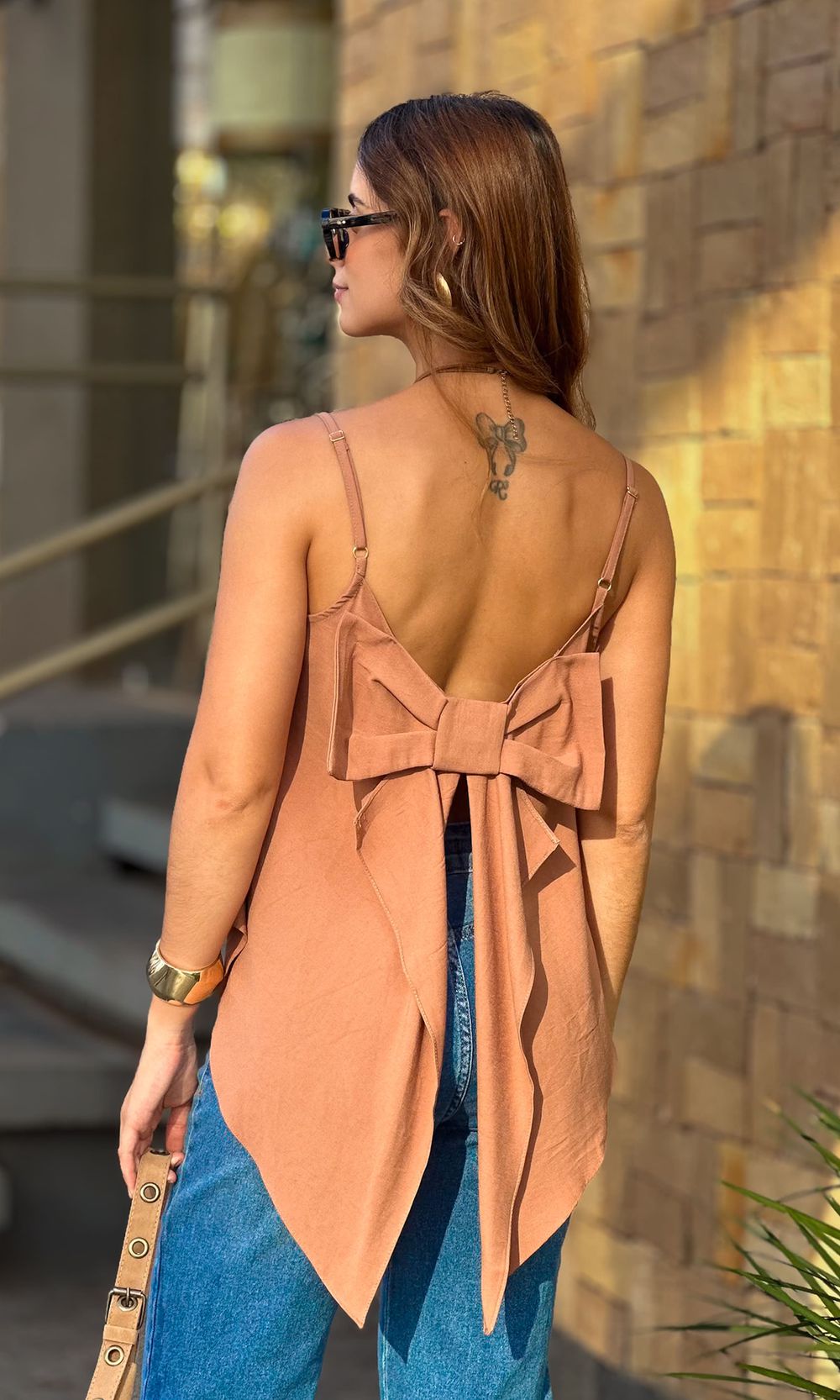 Regata Alfaiataria com Laço nas Costas - Doce de L... - Jack Modas, Moda Feminina e Acessórios 