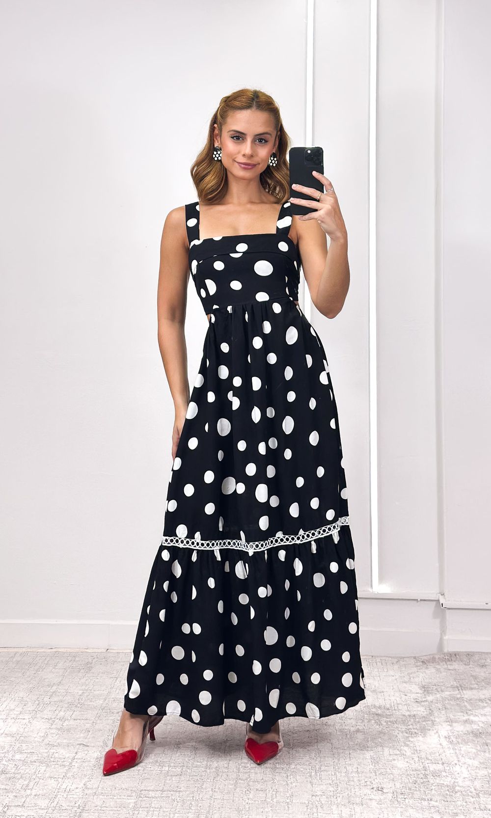 Vestido Evasê com Guipir Poá - Preto/Branco - Jack Modas, Moda Feminina e Acessórios 
