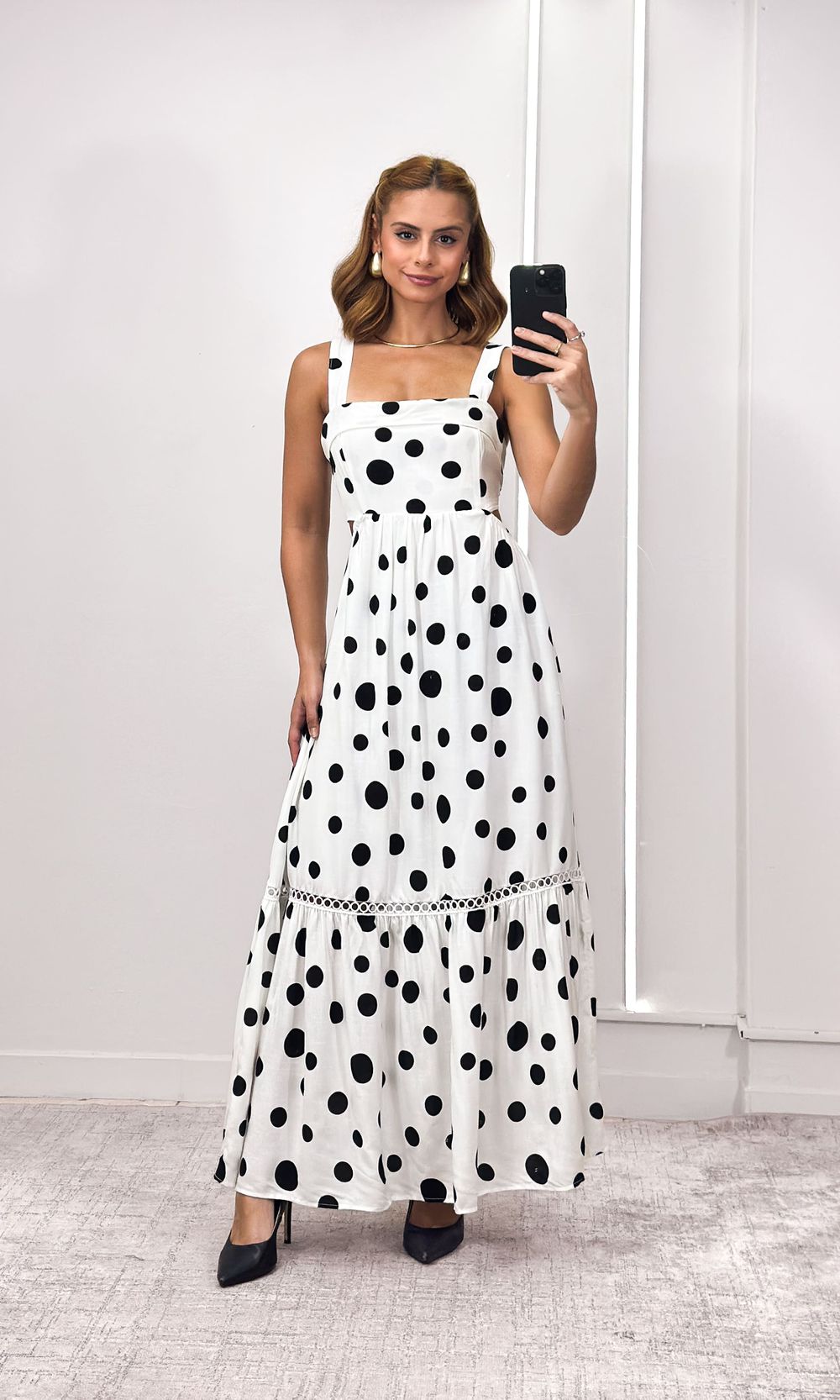 Vestido Evasê com Guipir Poá - Branco/Preto - Jack Modas, Moda Feminina e Acessórios 