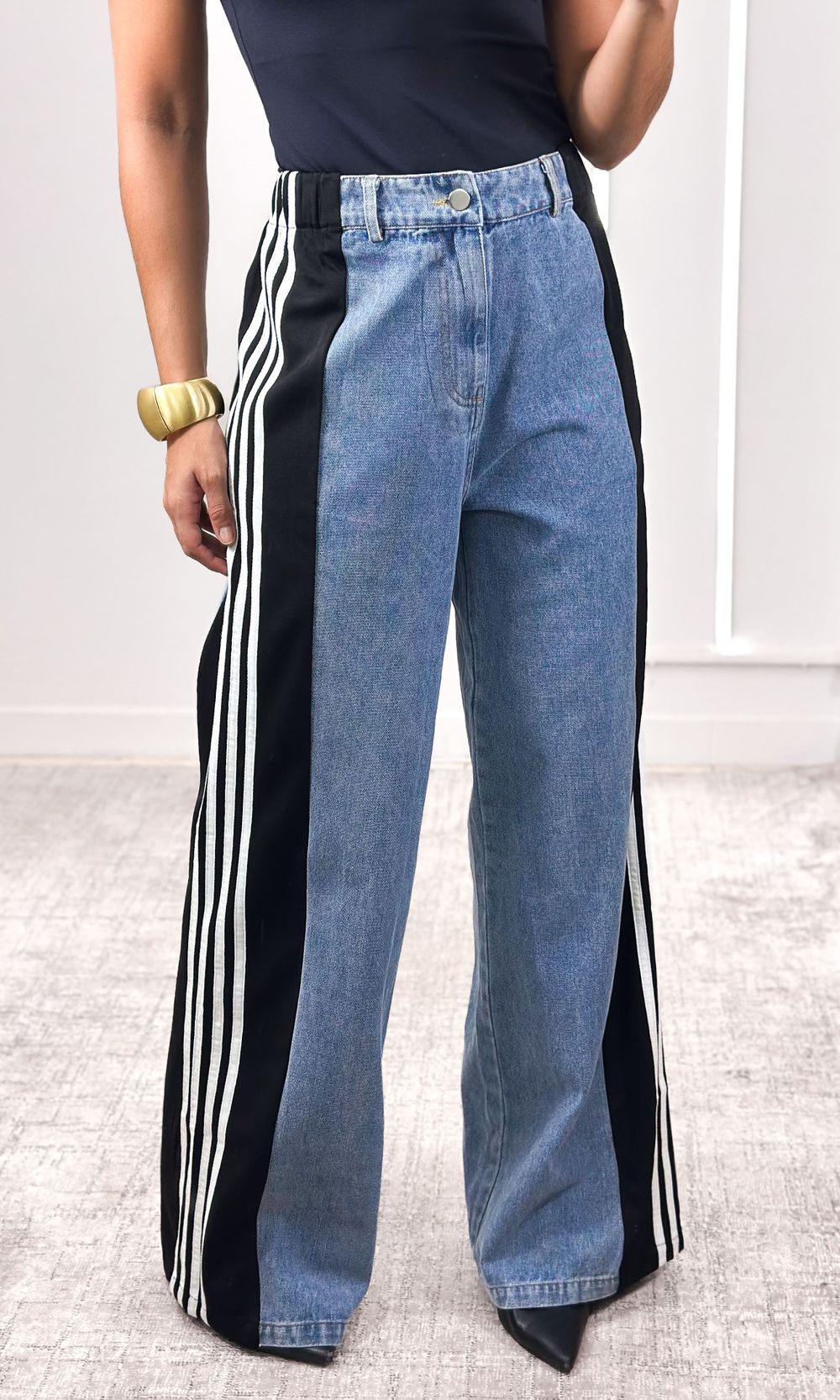 Calça Jeans Wide Leg Track - Azul/Preto/Branco - Jack Modas, Moda Feminina e Acessórios 