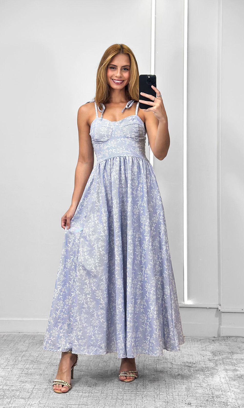 Vestido Godê Bordado Ramos - Azul Médio - Jack Modas, Moda Feminina e Acessórios 
