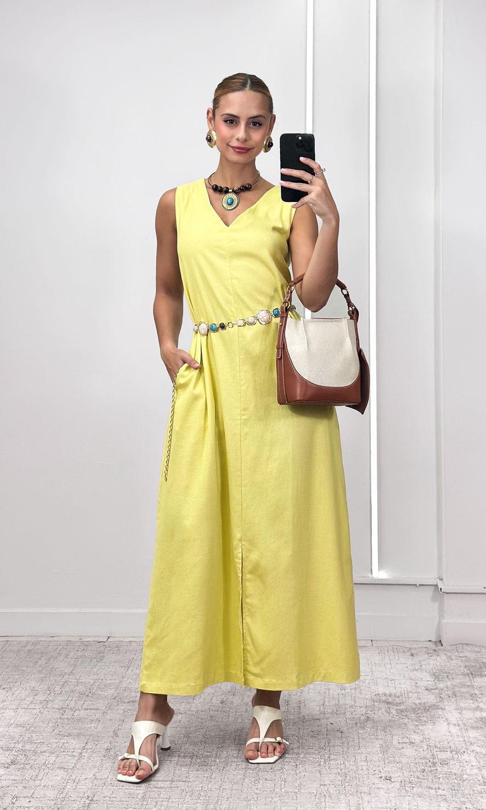 Vestido Reto Decote V Hilary - Amarelo Candy - Jack Modas, Moda Feminina e Acessórios 