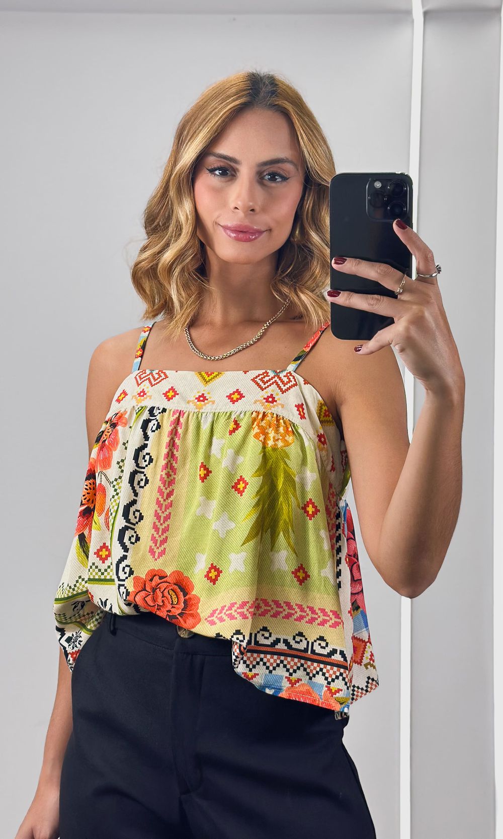 Blusa Alça Fina Estampada - Verde Claro/Bege/Laran... - Jack Modas, Moda Feminina e Acessórios 