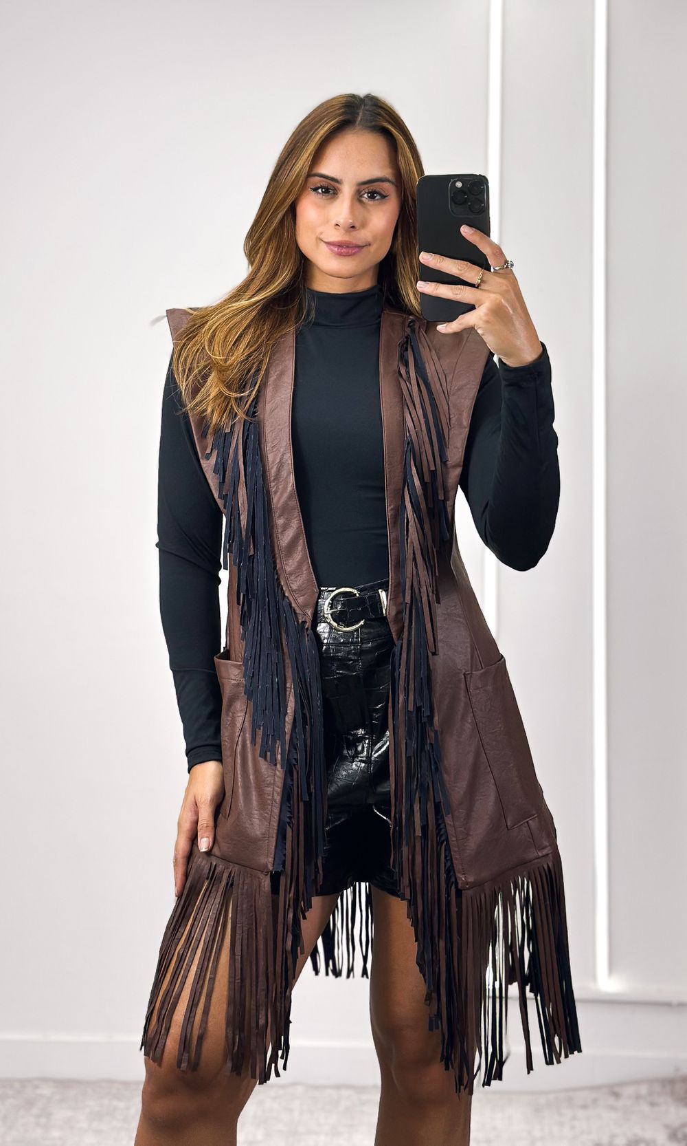 Colete Alongado com Franjas - Marrom - Jack Modas, Moda Feminina e Acessórios 
