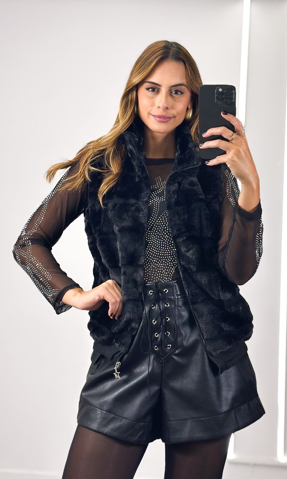 Colete Peluciado Zíper Estrela - Preto - Jack Modas, Moda Feminina e Acessórios 