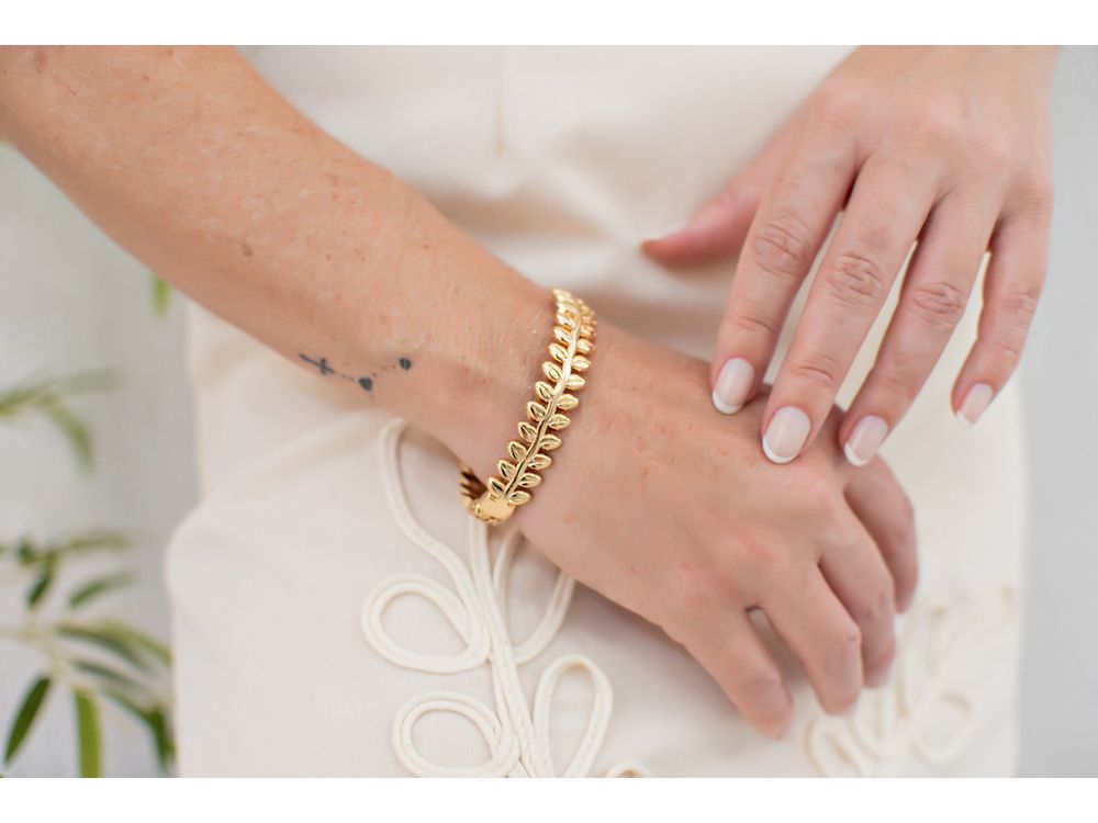 Bracelete Folhas Banhado