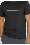CAMISETA ESTAMPA RELEVO