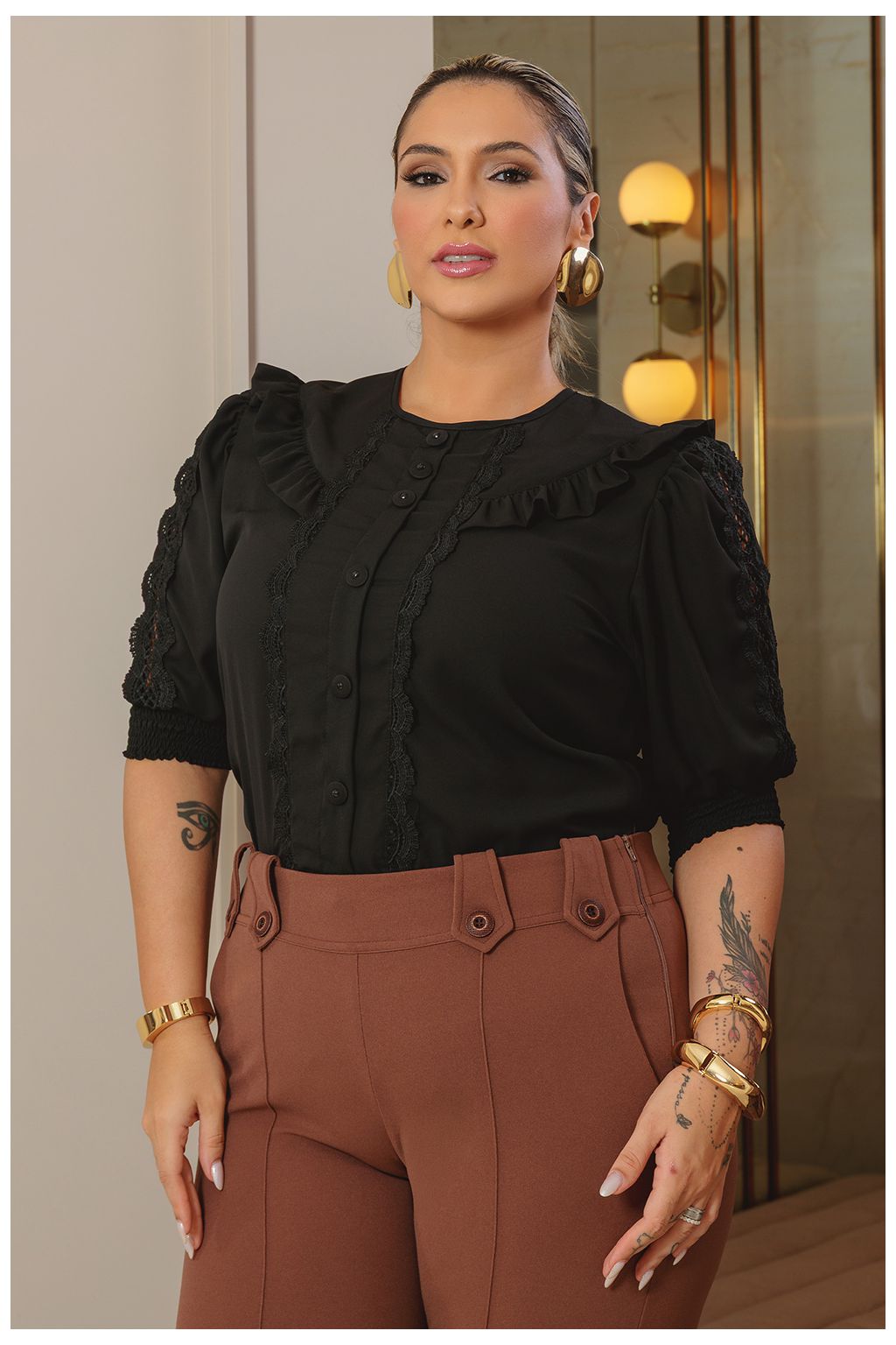 Blusa de Crepe com Guipir
