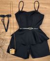 Conjunto Alfaiataria Blusa Peplum e Short Preto com Cinto 
