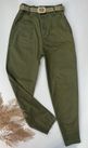 Calça Cenoura Verde Militar com Cinto de Elástico 