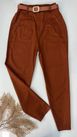 Calça Cenoura Terra Cota com Cinto de Elástico 