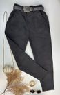 Calça Cenoura MOM Com Cinto Cinza