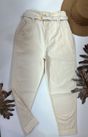 Calça Cenoura com Cinto Dourado Off 
