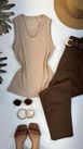 Blusa Regata Canelada Alongada Bege