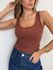 Blusa Cris regata canelada - Marrom