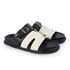 Papete Feminina Elisa Fivela Detalhe em H Sola Baixa Off White e Preto