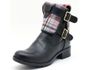 Coturno feminino de couro preto e estampa xadrez 9105