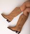 BOTA CLOE COURO CAMURÇA NEW TAUPE