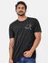 Camiseta Saturno Alien Planeta Minimalista Logo No Peito Astronomia - Preta