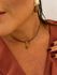 COLAR COURO BOHO E PINGENTE RESINADO MARROM BANHADO A OURO 