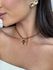 COLAR COURO BOHO CARAMELO E PINGENTE RESINADO BANHADO A OURO