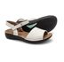 Sandália com Velcro em Couro Creme Levecomfort