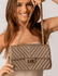 Bolsa Kiara Média Chevron Couro Fend