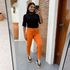 calça canelada cenoura