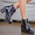 Coturno Molly Feminino Valentina com Atacador e Fechamento Lateral - Preto