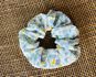 SCRUNCHIE - FLORAL - COR VERDE COM AMARELO 