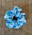 SCRUNCHIE - FLORAL - TONS DE AZUL E VERDE 