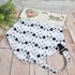 Babador bandana de tecido microfibra e atoalhado com prendedor - branco e preto