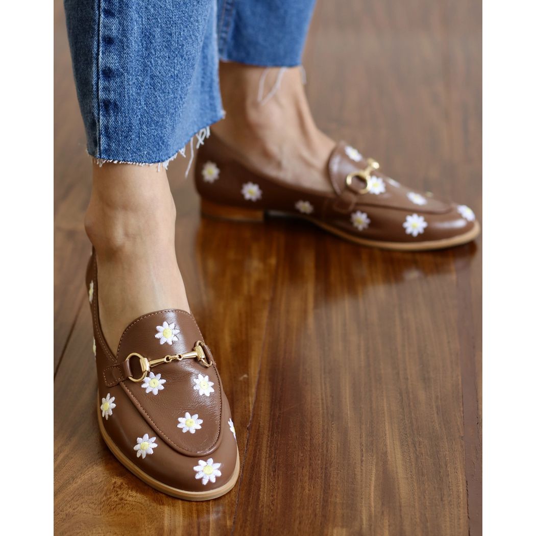 MOCASSIM TEODORA COURO MARROM MARGARIDAS (EDIÇÃO L... - ETC. shoes