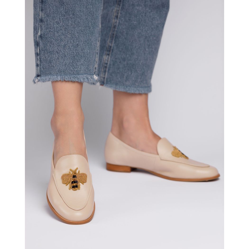 MOCASSIM MARIA ISABEL COURO OFF WHITE ABELHA BORDA... - ETC. shoes