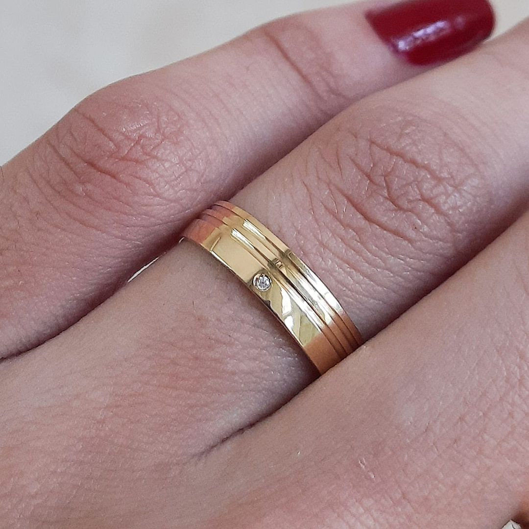 Aliança de Ouro 18k O PAR 