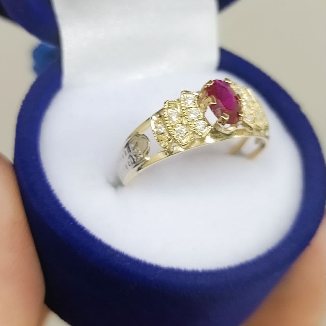 Anel de Formatura em Ouro 18k PEDRA NATURAL