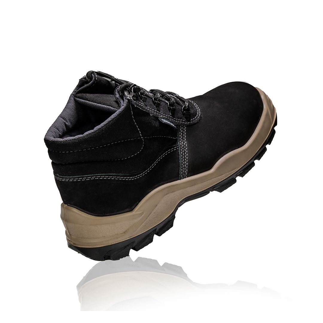 DENVER BAF BOTINA DE AMARRAR NOBUCK PRETA BICO PLASTICO 